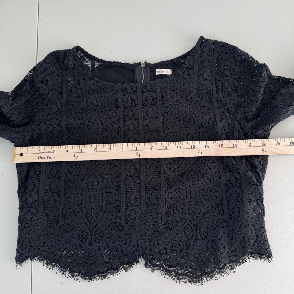 Hollister Lace Crop Top Sz M Black Long Sleeve Coquette Whimsigoth Y2K Going Out - Picture 6 of 9
